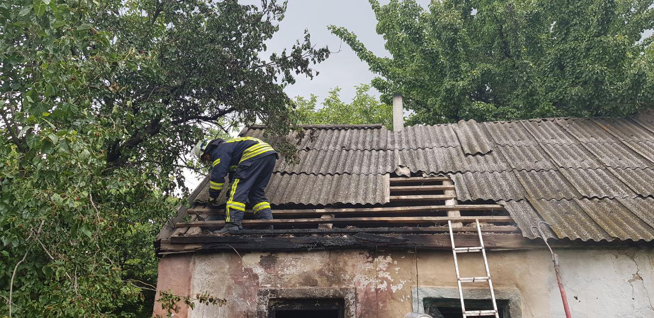 В Запорожье девушка сгорела в собственном доме
