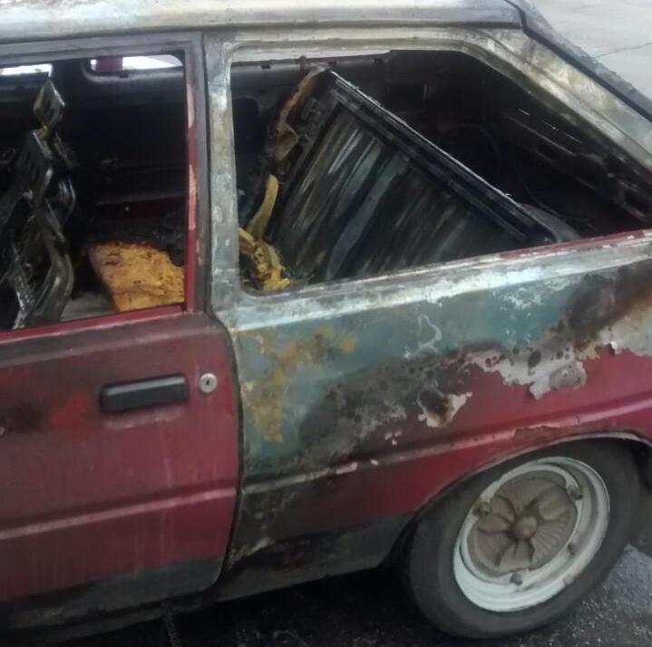 В Запорожье сгорел автомобиль (Фото)
