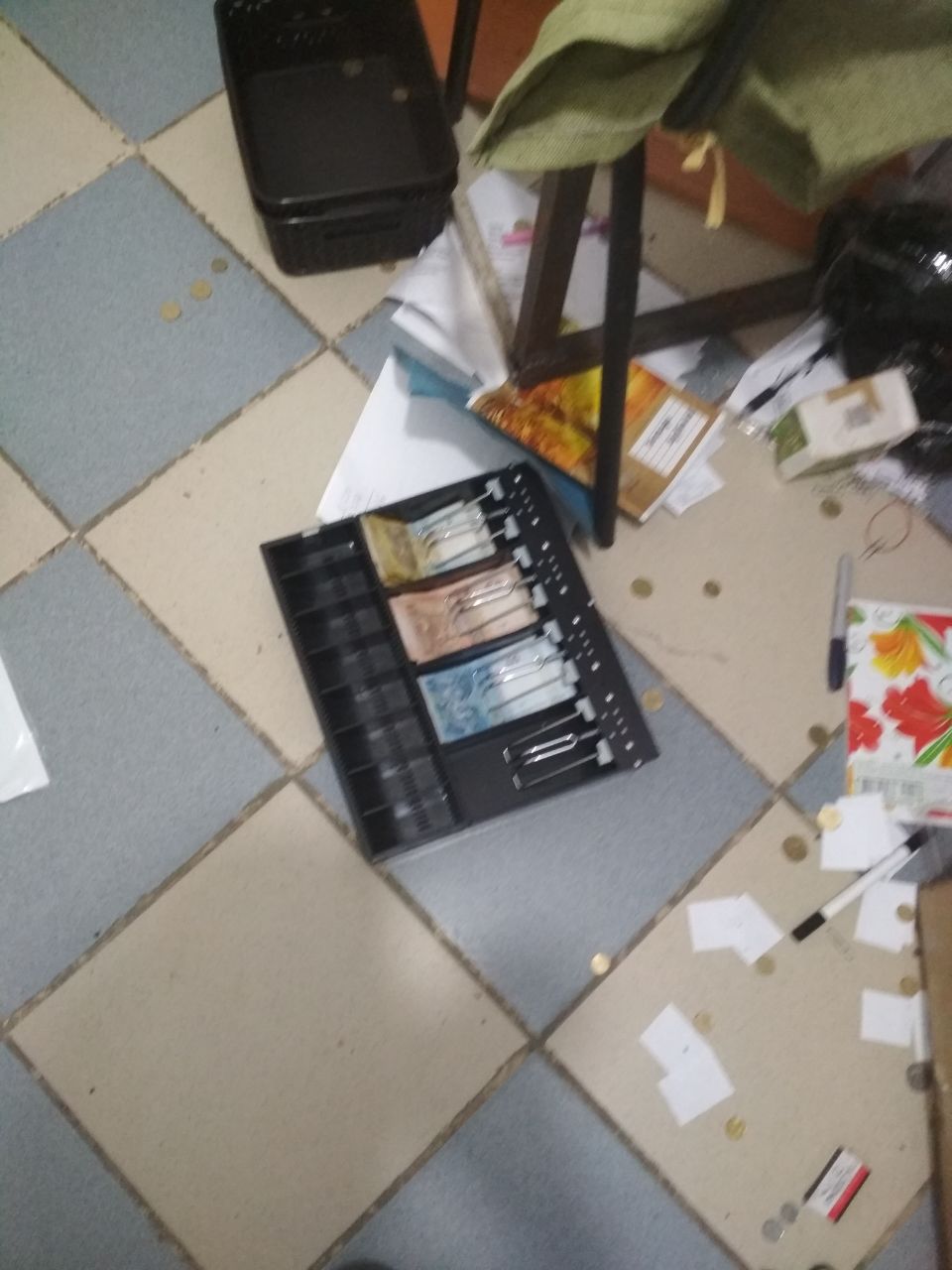 В Запорожье произошло ограбление магазина (Фото, Видео)