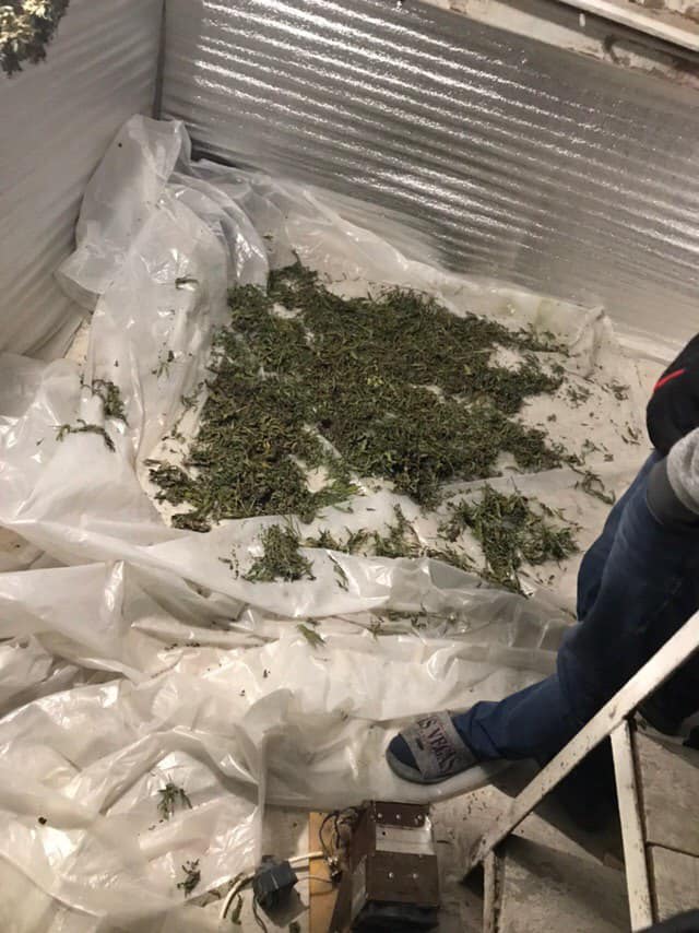 Запорожские правоохранители обнаружили 2 килограмма наркотиков в одном из частных домов