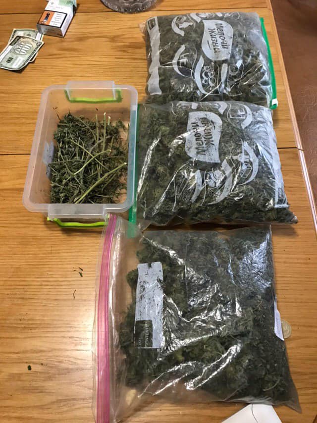 Запорожские правоохранители обнаружили 2 килограмма наркотиков в одном из частных домов