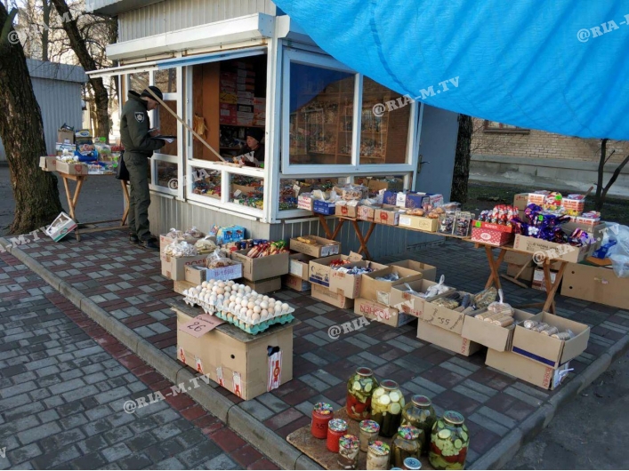 В Мелитополе провели рейд в местах активной работы стихийных торговцев
