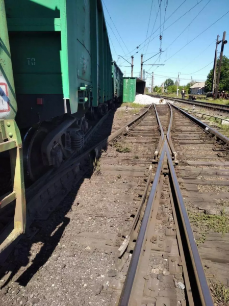 В Запорожье сошел с рельсов железнодорожный состав