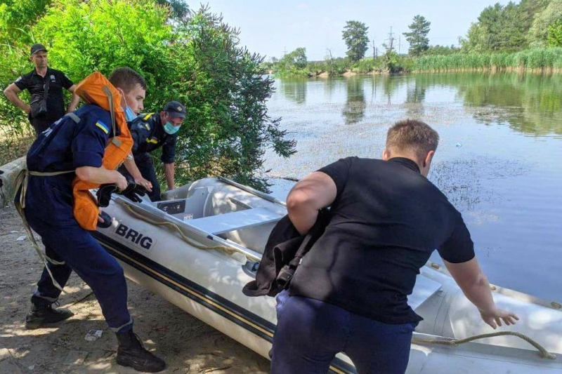 В прогулочном канале в Запорожской области обнаружили тело
неизвестно мужчины